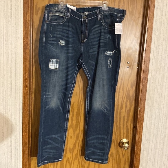 Rhyon Cruel Denim Mid Rise Boyfriend Straight leg jeans size 35/19 Short (BT) - Picture 2 of 7